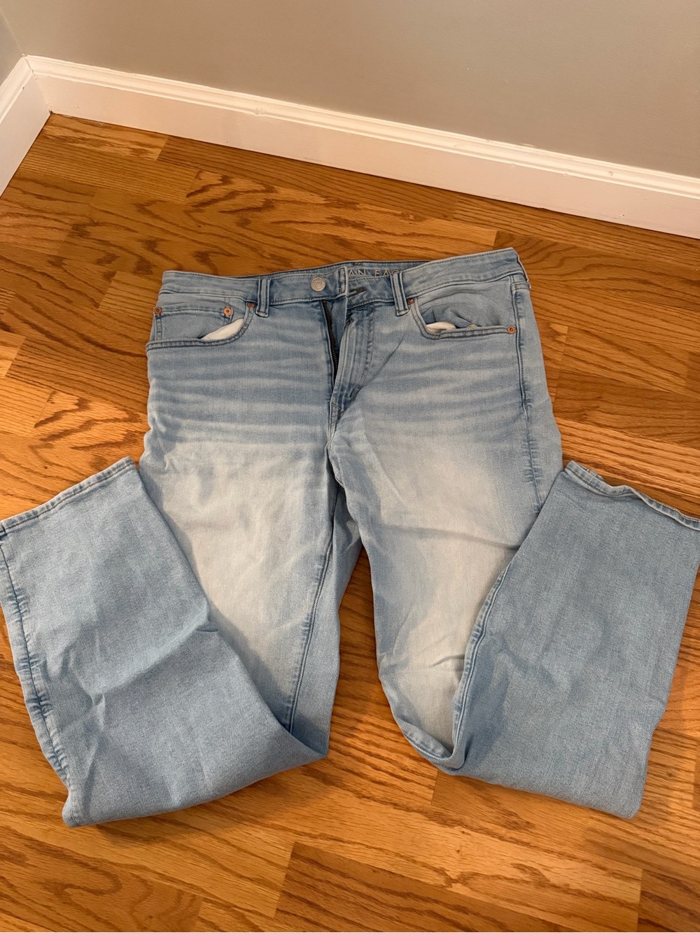 AE Men’s Athletic Fit Straight Jeans